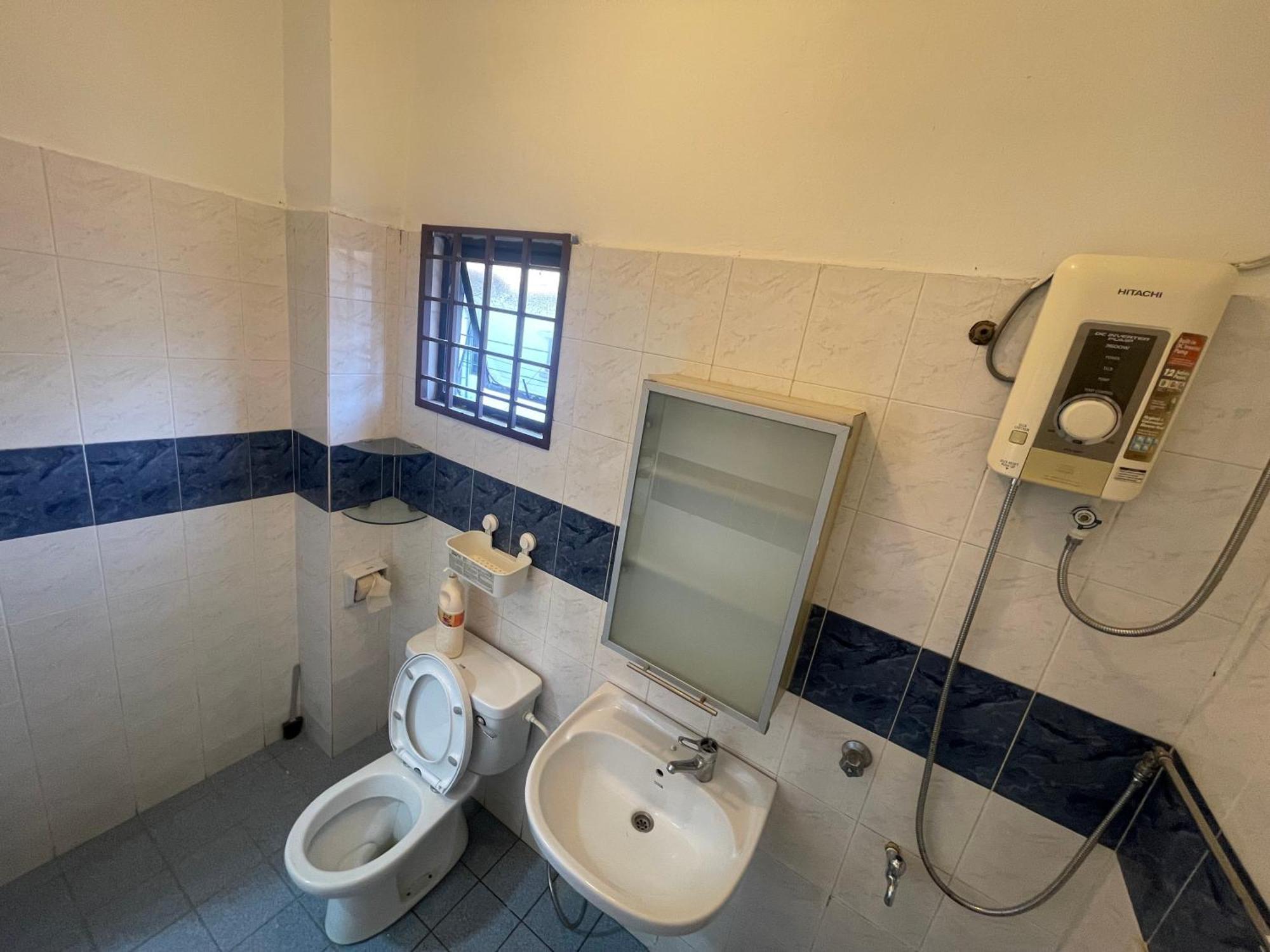 Permas Jaya Near Senibong Cove Ciq Ksl Mid Valley Holiday home *